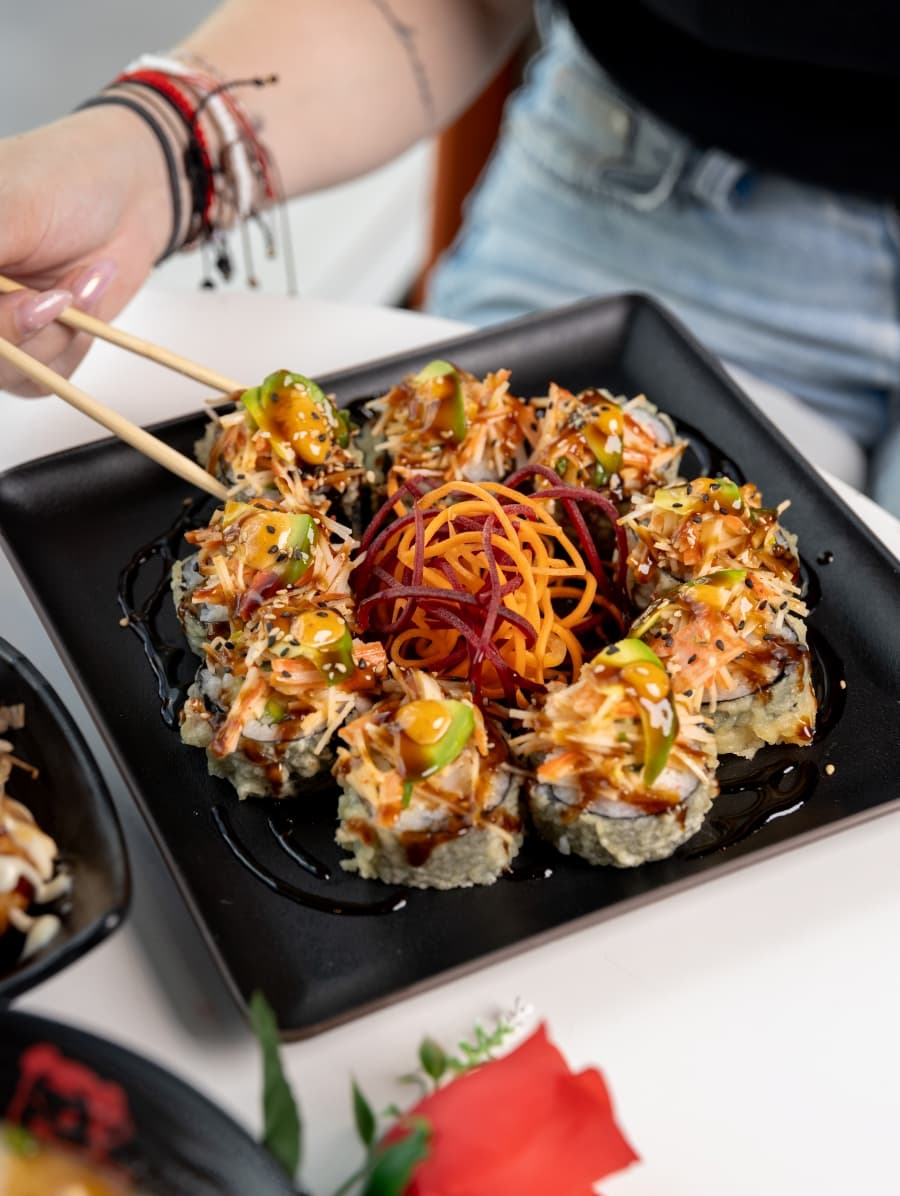 AJISEN ROLL